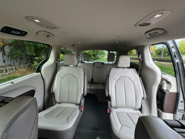 Chrysler Pacifica RU 2019 — zdjęcie 15
