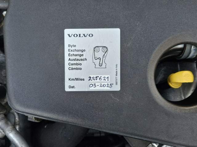Volvo V40 II 2013 — zdjęcie 32