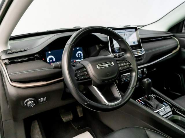 Jeep Compass II facelifting 2023 — zdjęcie 28