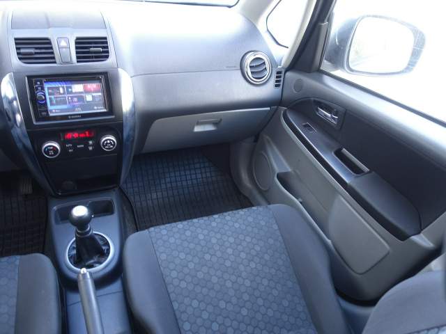 Suzuki SX4 I (Classic) facelifting 2012 — zdjęcie 21