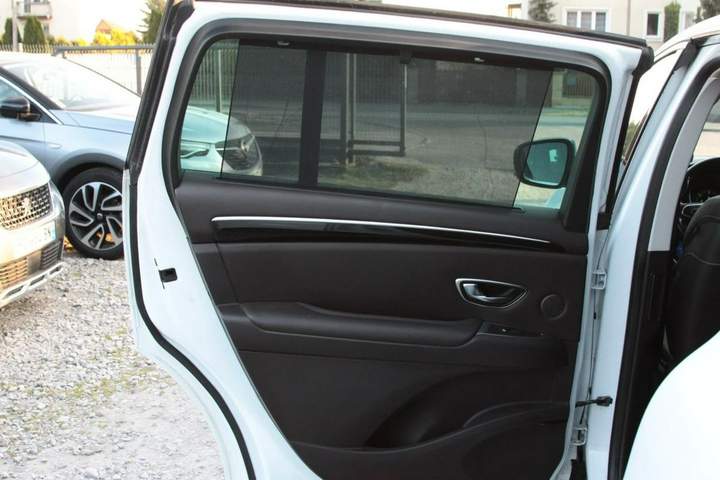 Renault Espace V 2018 — zdjęcie 13