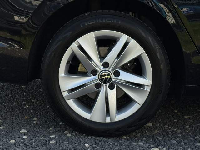 Volkswagen Golf VIII 2021 — zdjęcie 11
