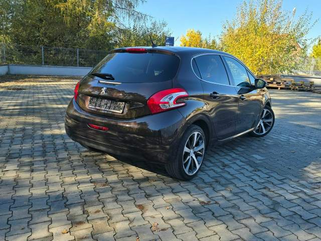 Peugeot 208 I 2013 — zdjęcie 5