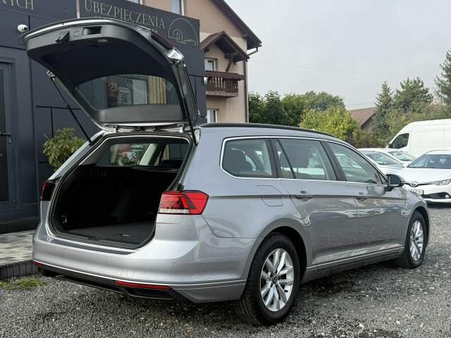 Volkswagen Passat B8 facelifting 2022 — zdjęcie 28