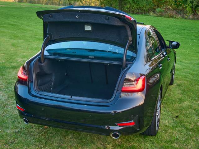 BMW 3 serii VII (G2x) 2021 — zdjęcie 12