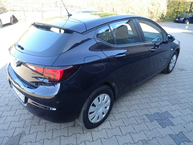 Opel Astra K 2019 — zdjęcie 9