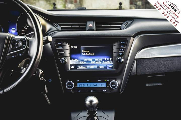 Toyota Avensis III facelifting 2 2017 — zdjęcie 20