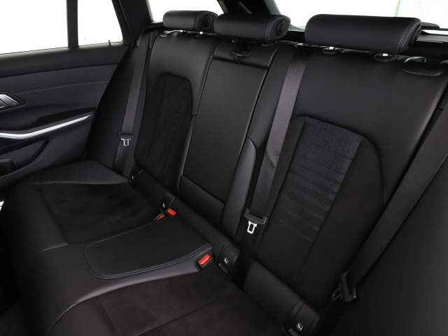 BMW 3 serii VII (G2x) 2021 — zdjęcie 18