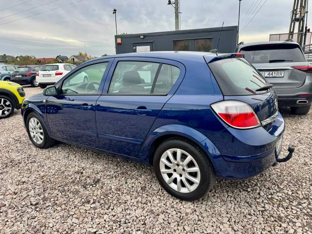 Opel Astra H facelifting 2006 — zdjęcie 16
