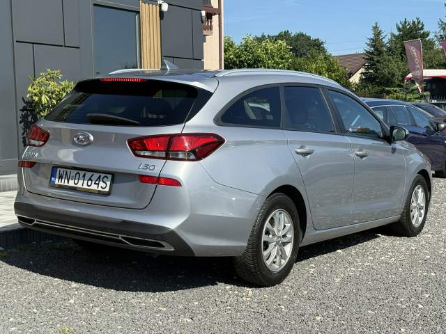 Hyundai i30 III facelifting 2 2022 — zdjęcie 9
