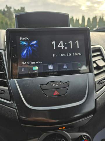 Ford Fiesta Mk6 facelifting 2015 — zdjęcie 32