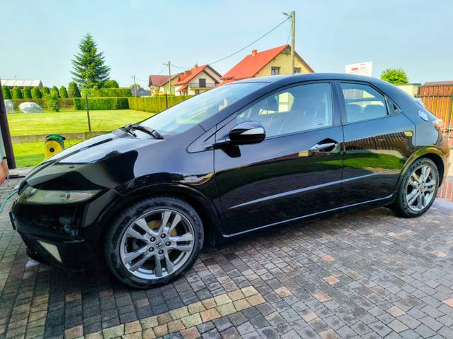 Honda Civic VIII facelifting 2010 — zdjęcie 1