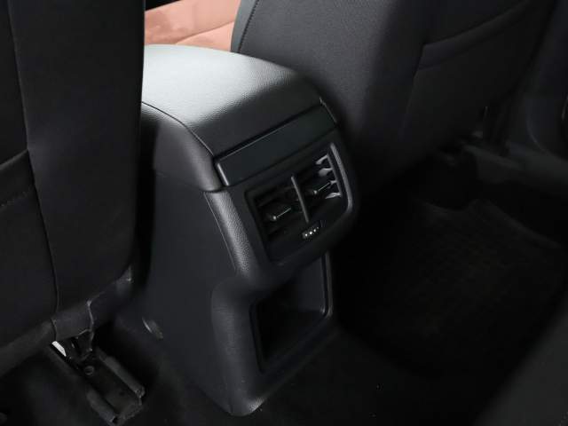 SEAT Ateca I 2017 — zdjęcie 36