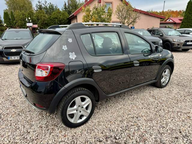 Dacia Sandero II 2015 — zdjęcie 18
