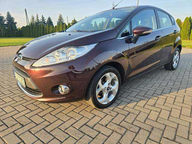 Ford Fiesta Mk6 2011 — zdjęcie 6