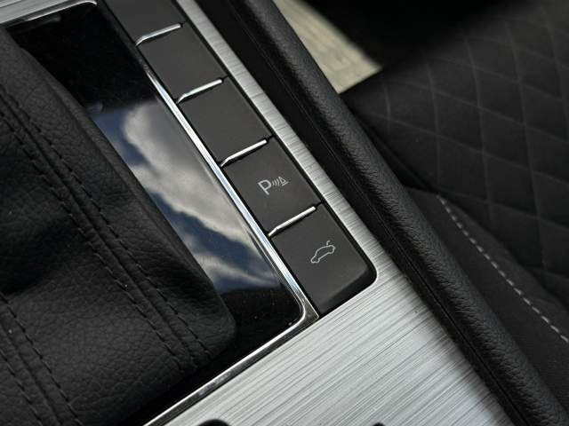 Skoda Superb III facelifting 2021 — zdjęcie 29
