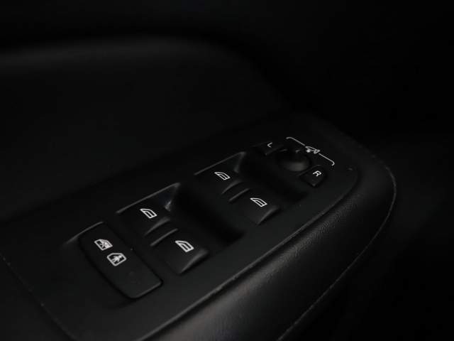 Volvo V60 II 2022 — zdjęcie 33