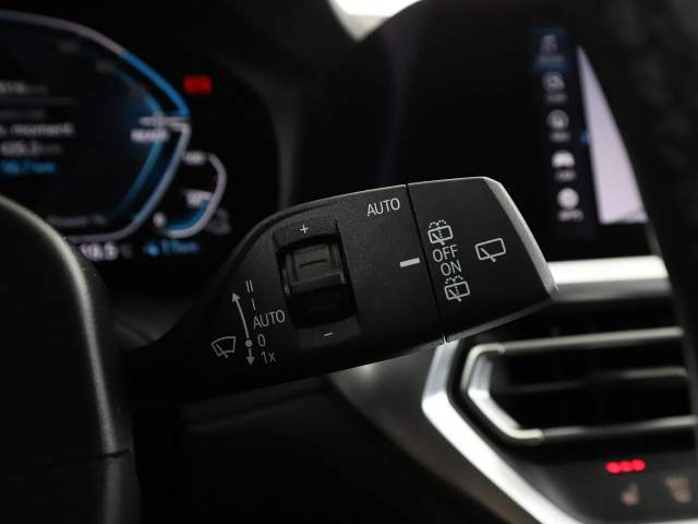BMW 3 serii VII (G2x) 2021 — zdjęcie 35