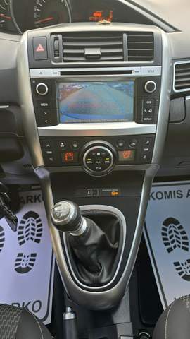 Toyota Verso I facelifting 2014 — zdjęcie 20