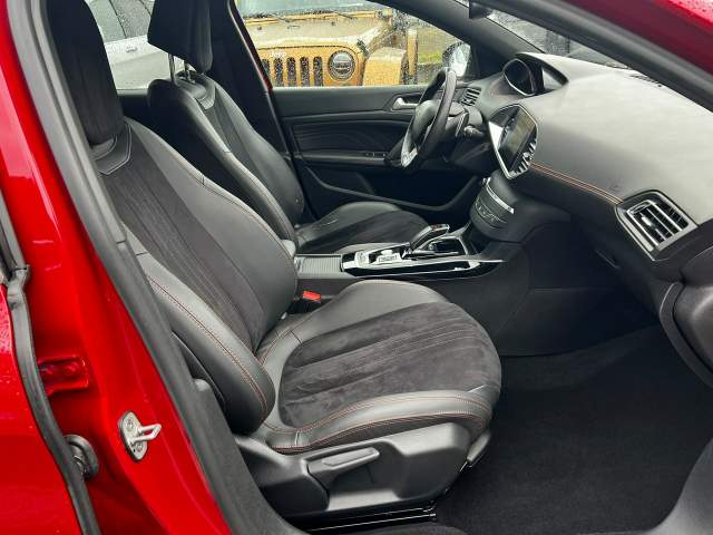 Peugeot 308 II facelifting 2018 — zdjęcie 15