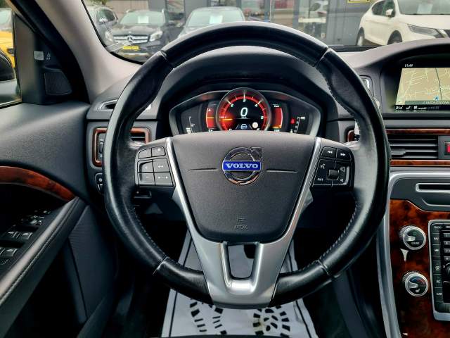 Volvo S80 II facelifting 2 2015 — zdjęcie 17