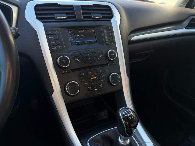 Ford Mondeo V 2015 — zdjęcie 21
