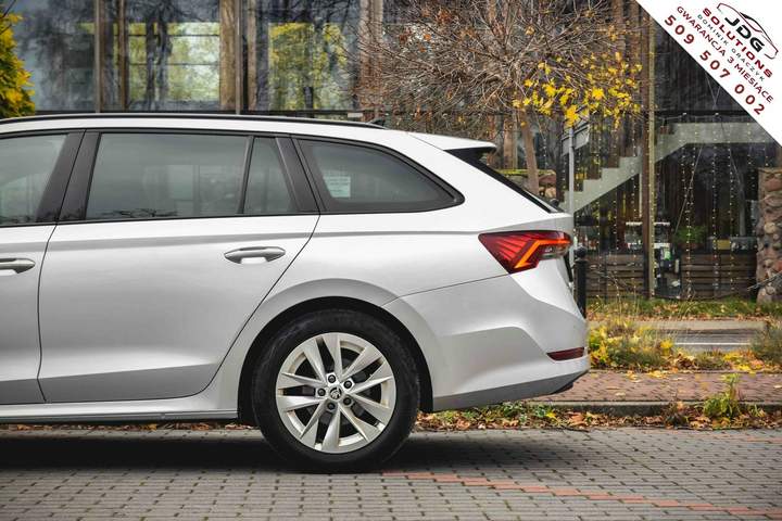 Skoda Octavia III (A7) facelifting 2022 — zdjęcie 9