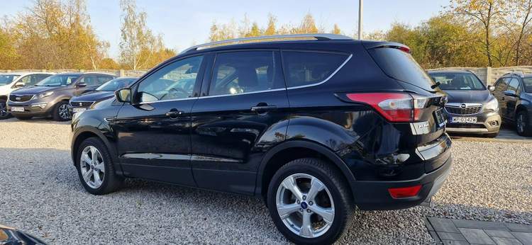 Ford Kuga II facelifting 2017 — zdjęcie 5