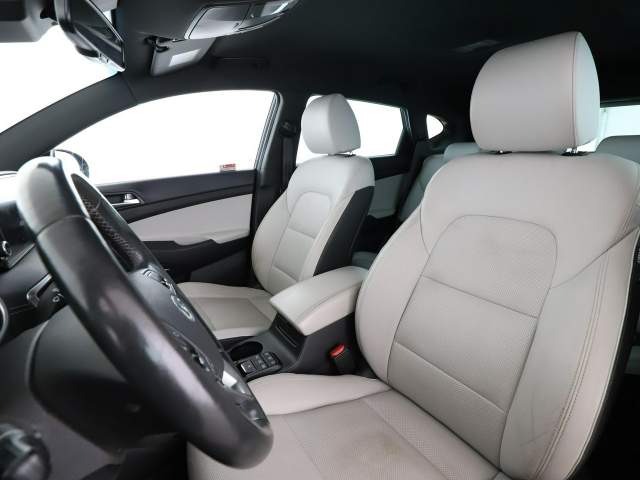 Hyundai Tucson III 2018 — zdjęcie 13