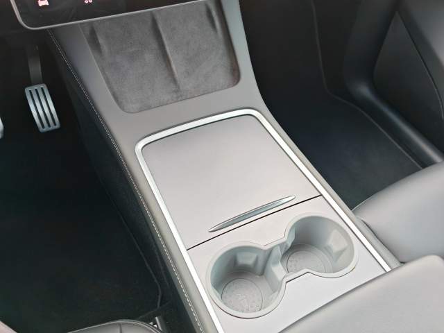 Tesla Model Y I 2022 — zdjęcie 34