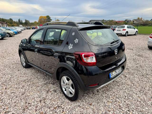 Dacia Sandero II 2015 — zdjęcie 17