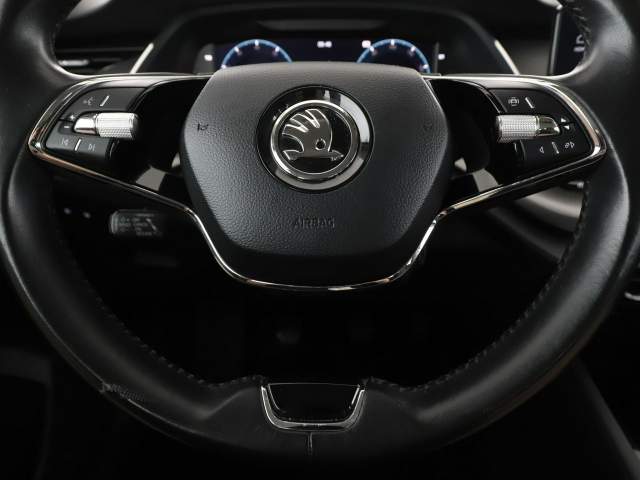 Skoda Octavia III (A7) facelifting 2020 — zdjęcie 21