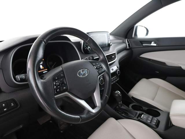 Hyundai Tucson III 2018 — zdjęcie 14