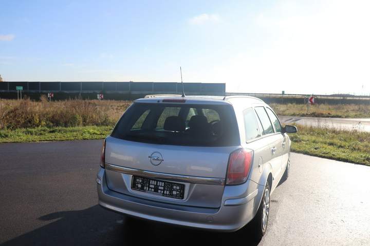 Opel Astra H facelifting 2006 — zdjęcie 7