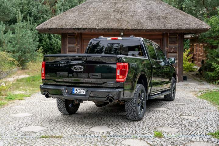 Ford F-150 XIV 2022 — zdjęcie 28