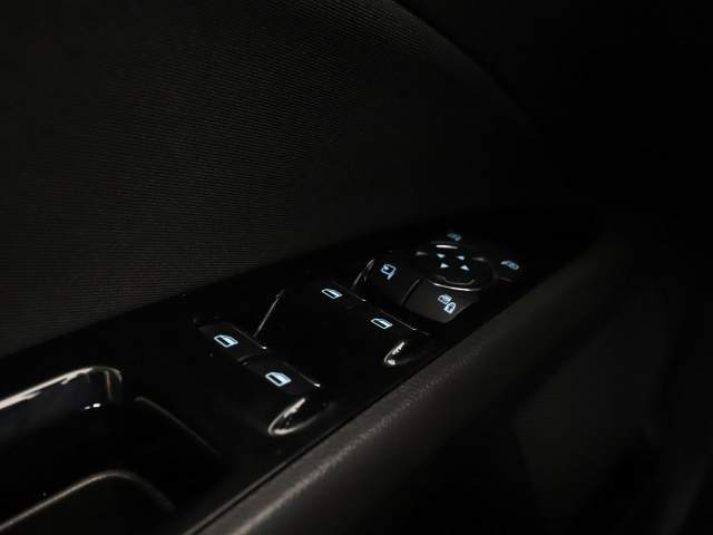 Ford Mondeo V 2018 — zdjęcie 35