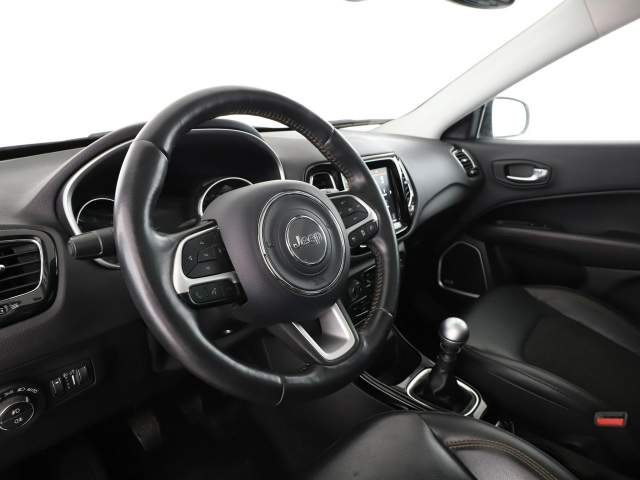 Jeep Compass II 2018 — zdjęcie 14