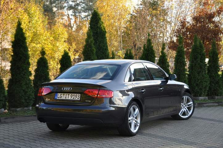 Audi A4 IV (B8) 2011 — zdjęcie 7