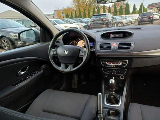 Renault Megane III 2011 — zdjęcie 21