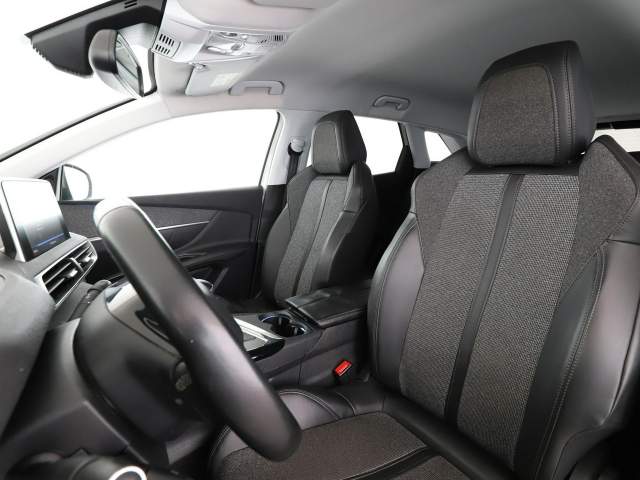 Peugeot 3008 II 2017 — zdjęcie 13