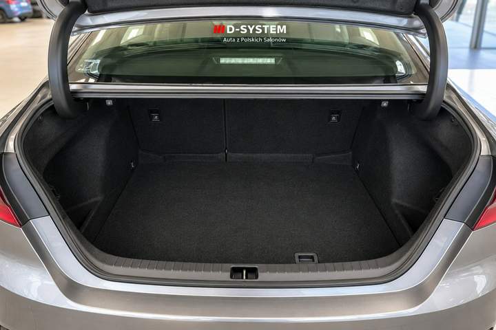 Toyota Camry VIII (XV70) 2021 — zdjęcie 9