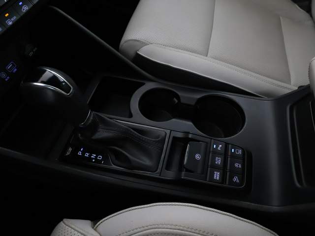 Hyundai Tucson III 2018 — zdjęcie 28