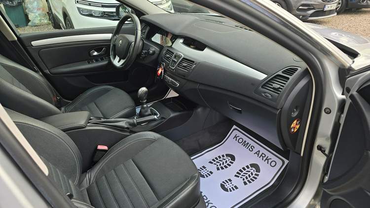 Renault Laguna III 2008 — zdjęcie 13