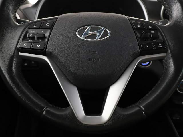 Hyundai Tucson III 2018 — zdjęcie 21