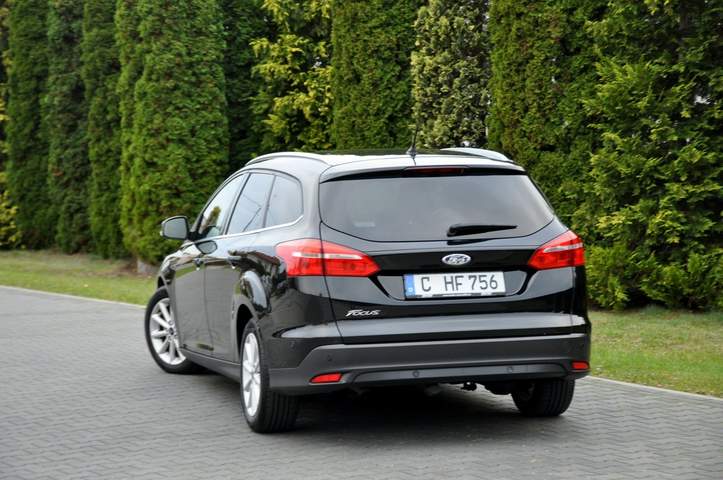 Ford Focus III facelifting 2015 — zdjęcie 15