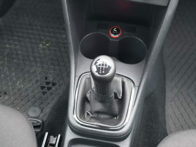 Volkswagen Polo V 2011 — zdjęcie 16