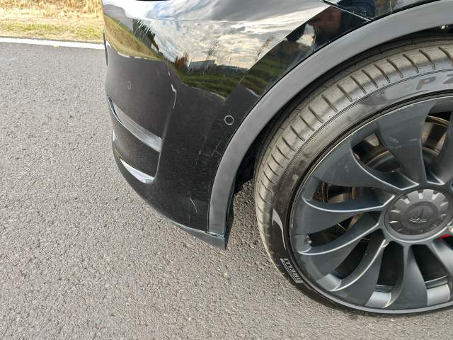 Tesla Model Y I 2022 — zdjęcie 13