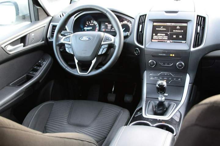 Ford S-MAX II 2016 — zdjęcie 14