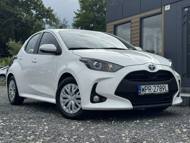 Toyota Yaris IV 2023 — zdjęcie 2