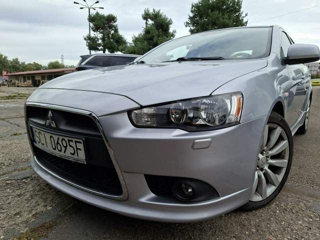 Mitsubishi Lancer X 2009 — zdjęcie 2